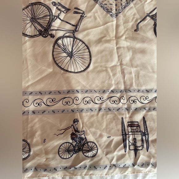 Vintage Laura Ashley Silk Scarf - Picture 3 of 6